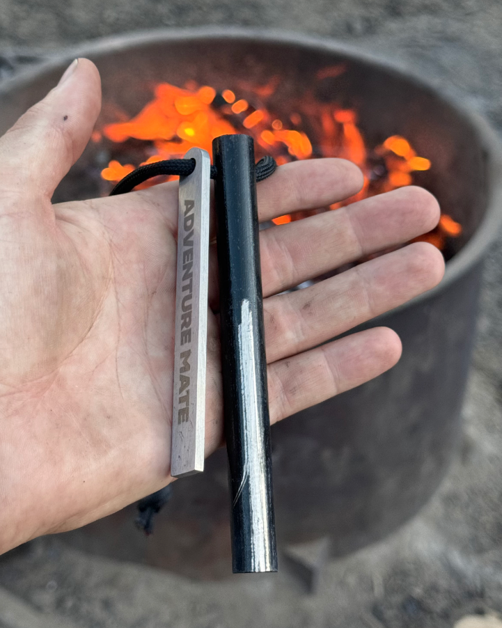 Bundle & Save: Ferro Rod + Bonus 2x Saw Blades